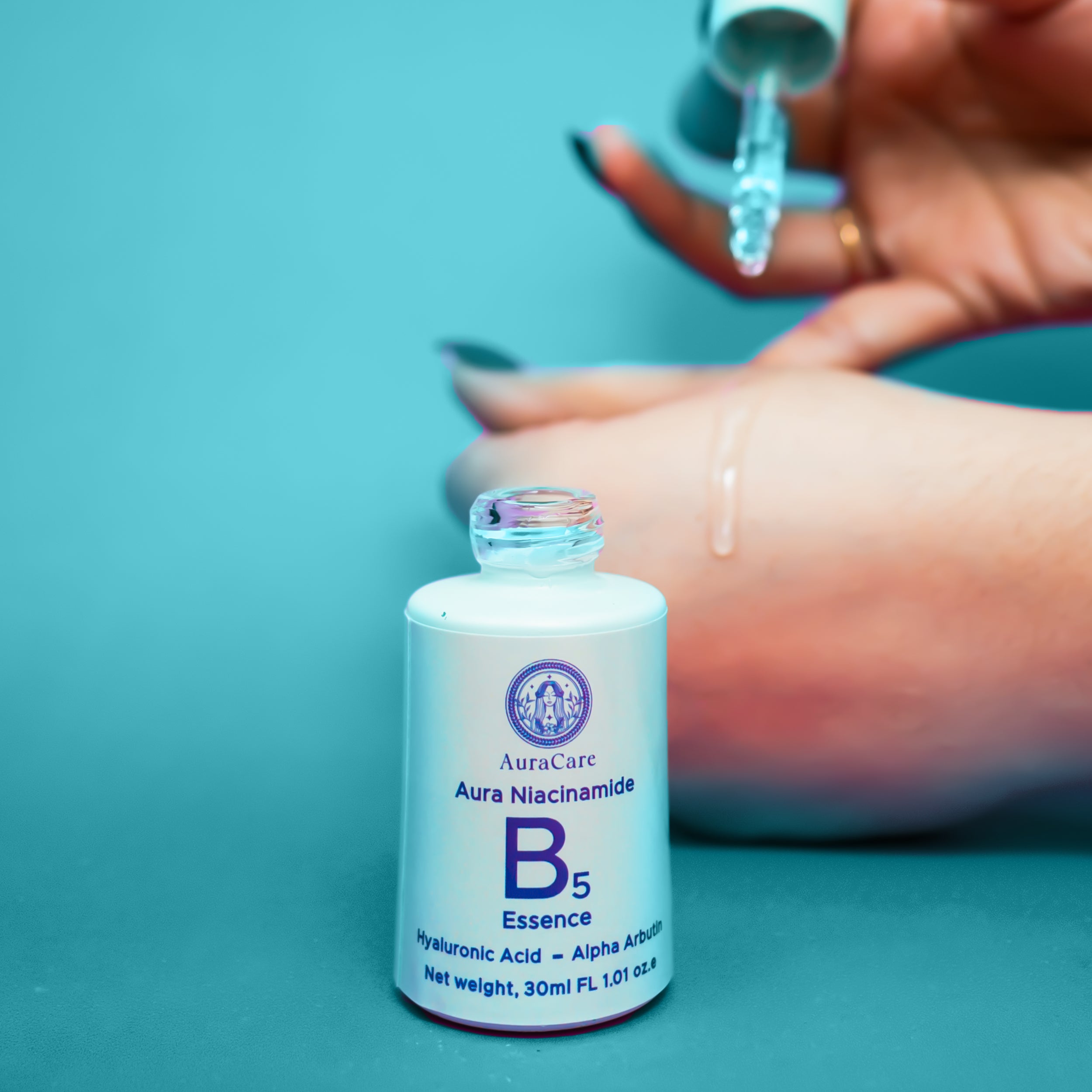 Aura Niacinamide B5 Essence